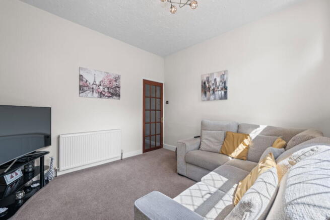 3 bed Terraced for sale Image 4