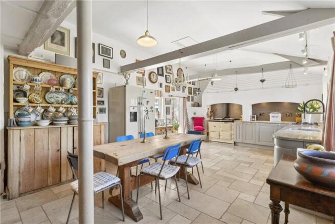 Kitchen/Dining Room