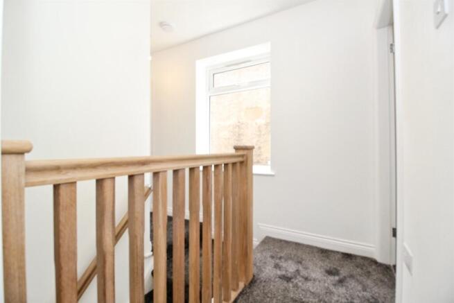 3 bed Semi-Detached for sale Image 11