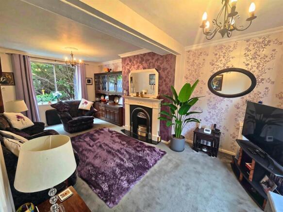 Clumber Avenue - lounge.jpg