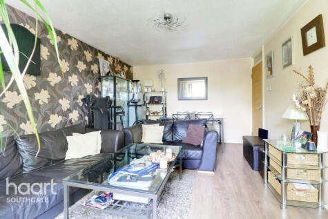 Shurland Avenue, Barnet