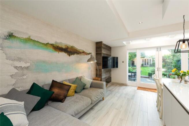 Living/Dining Area