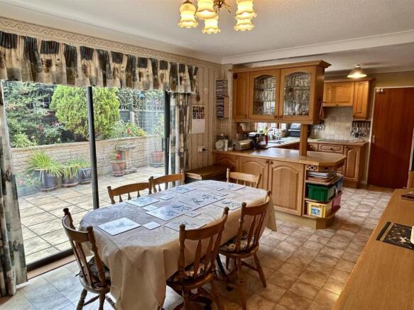 Dining into kitchen.JPEG