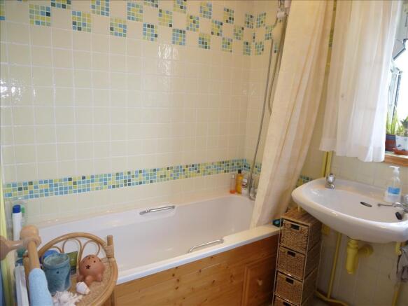 Photo 9