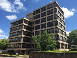 Flat 105, 202 Hanover House, Kings Road, Reading RG1 4NN