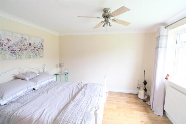 bed3.jpg
