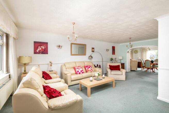 Wellswood Close, Hemel Hempstead, HP2 4QN photo 4