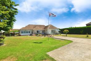 14 Wyngates, St Marys Road, New Romney TN28 8JG