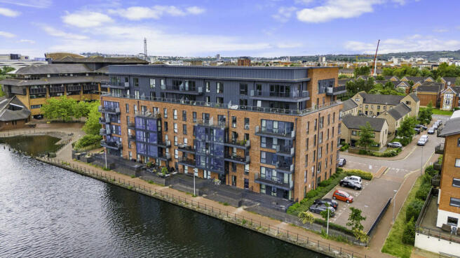 IMG_30143_10_orig...