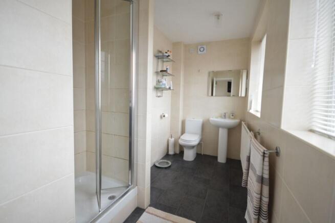En-Suite Shower Room / Wc
