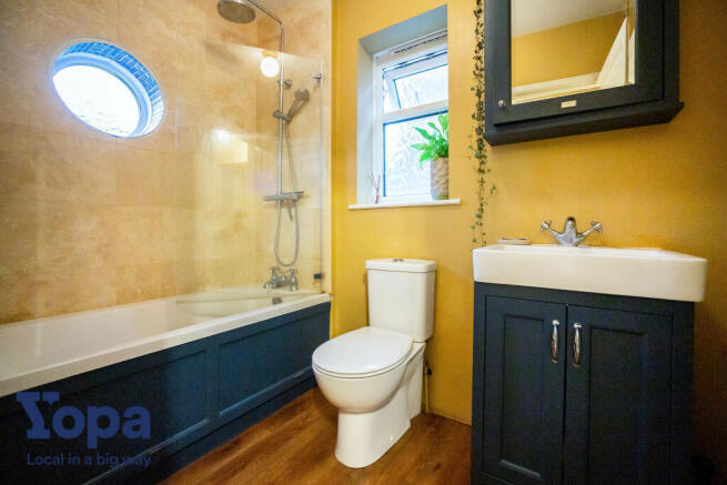 11 Bathroom