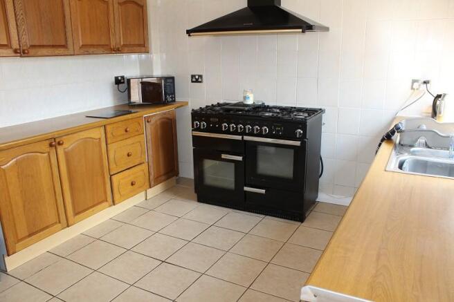 Fitted  Kitchen
