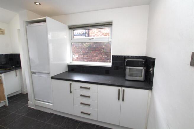 3 bed House to rent Image 8