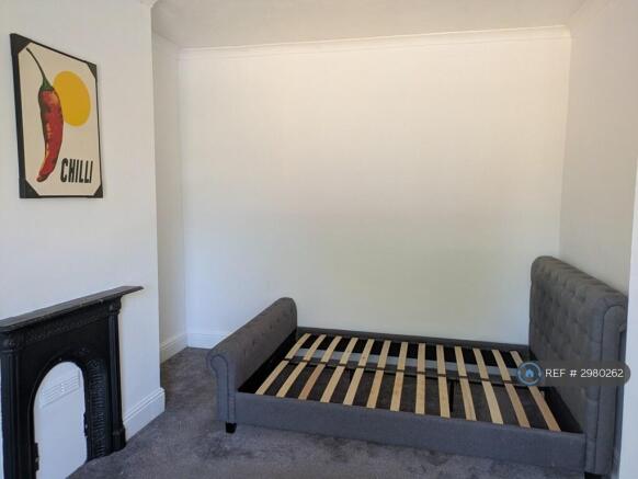 1 bed Terraced to rent Image 12