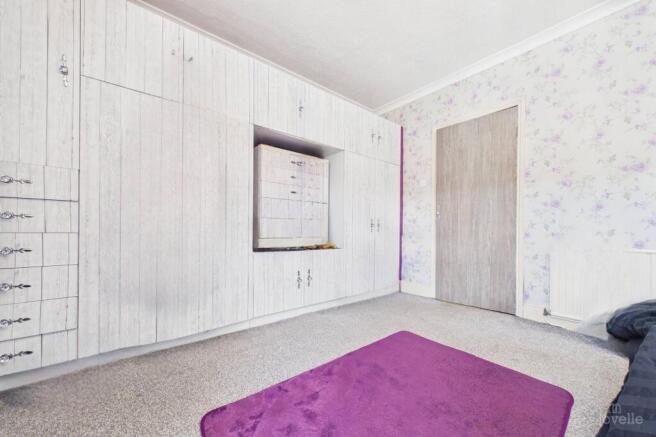 3 bed Semi-Detached for sale Image 6