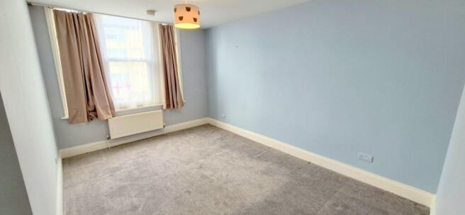 2 bed Flat to rent Image 6
