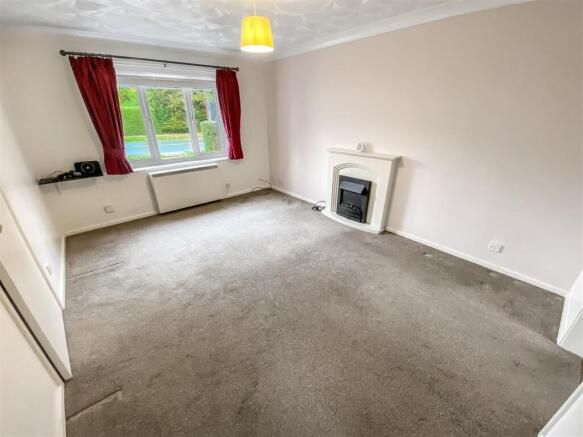 Living Room.jpg