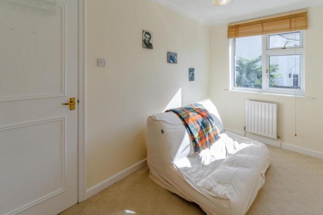 8355421-interior11.jpg