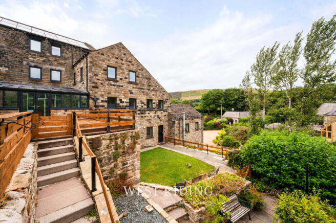 5 bed Character Property for sale Image 7