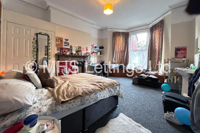 7 bed Terraced to rent Image 10