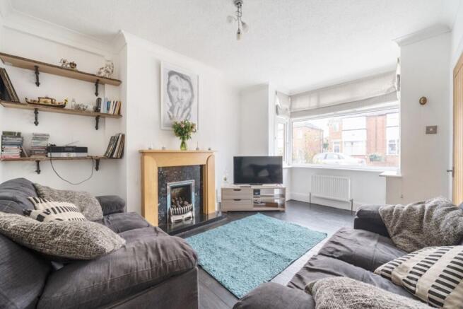Lrg_Living Room