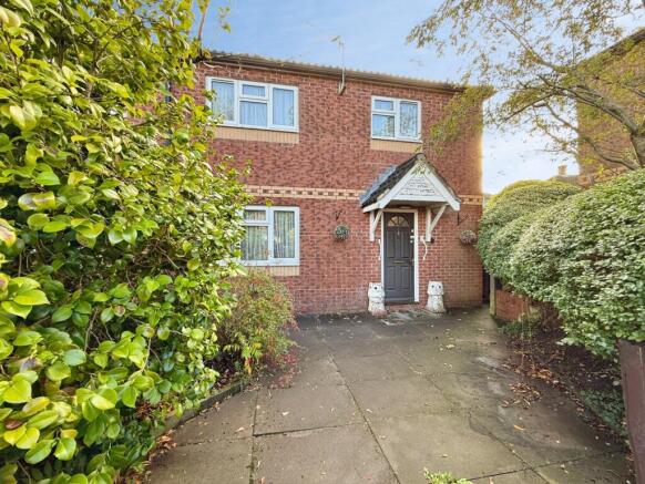 3-bed semi-detached on Shap Avenue, Timperley, Altrincham, Greater Manchester, WA15, £325,000