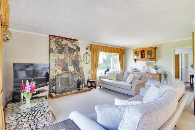 Sitting Room.jpg