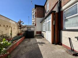 61c, Stubbington Avenue, Portsmouth PO2 0HX