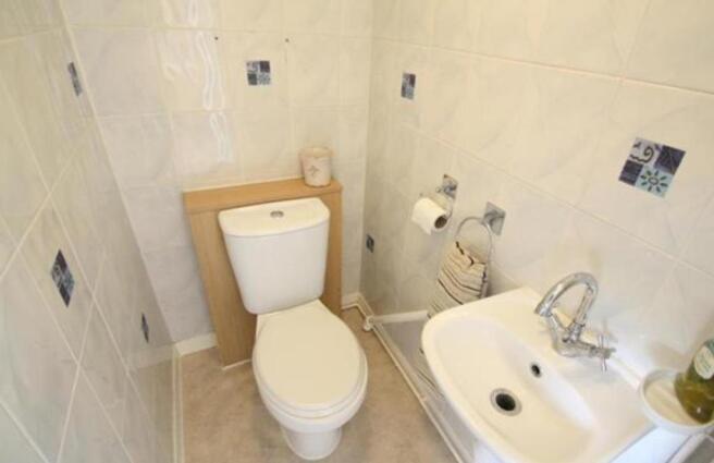 Cloakroom/wc