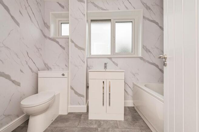 3 bed Terraced for sale Image 10