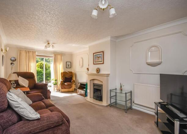 156 Westacre Crescent.jpg