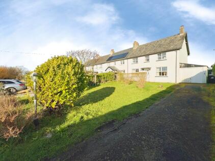 The Lizard, Spacious home with no onward chain