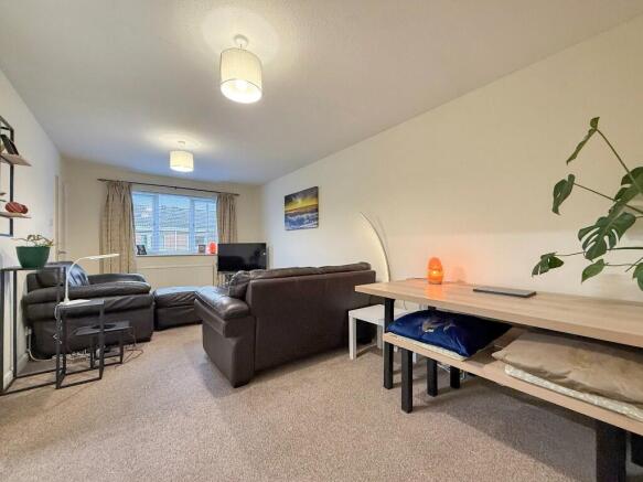 2 bed Semi-Detached Bungalow for sale Image 5