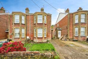 63, Alvington Road, Carisbrooke PO30 5AR