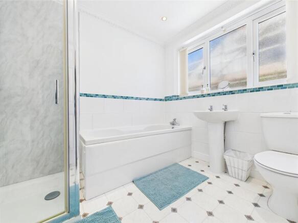 2 bed Detached for sale Image 8