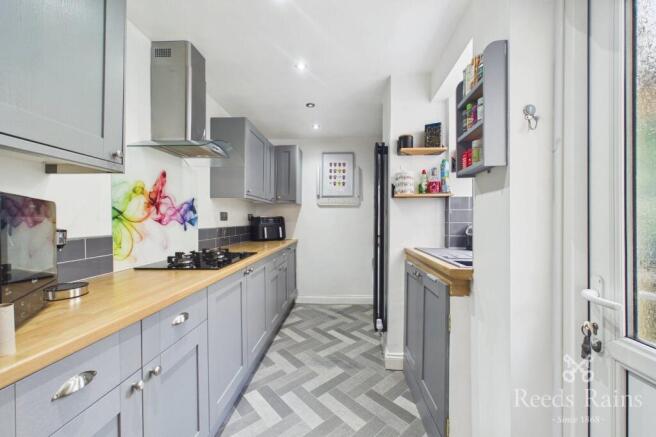 3 bed Terraced for sale Image 12