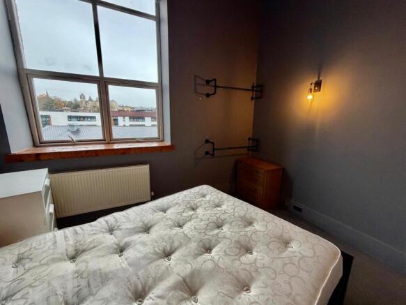 1 bed Apartment to rent Image 7