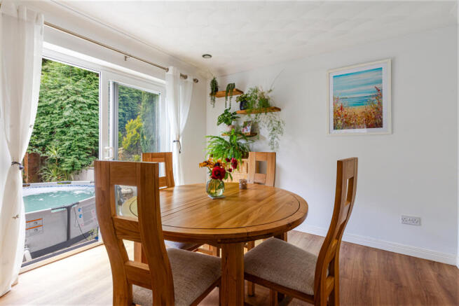 A12 - 8 Northville Park, Kingsbridge - 260727