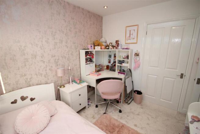 BEDROOM FIVE