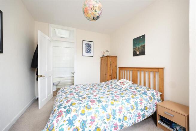 3FF 8 Caledonia Place 8.JPG