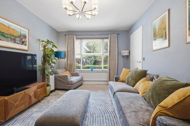 4 bed Semi-Detached for sale Image 9