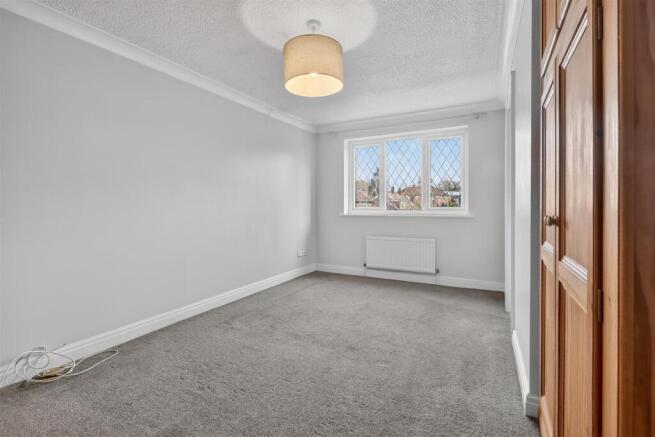 4 bed Detached for sale Image 12
