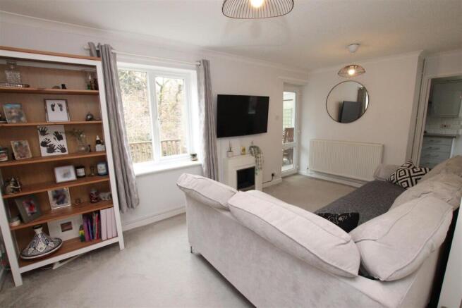 Living Room_.JPG