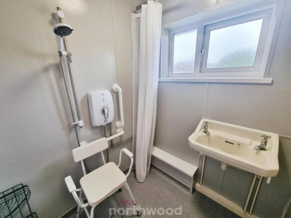 3 bed Semi-Detached for sale Image 10