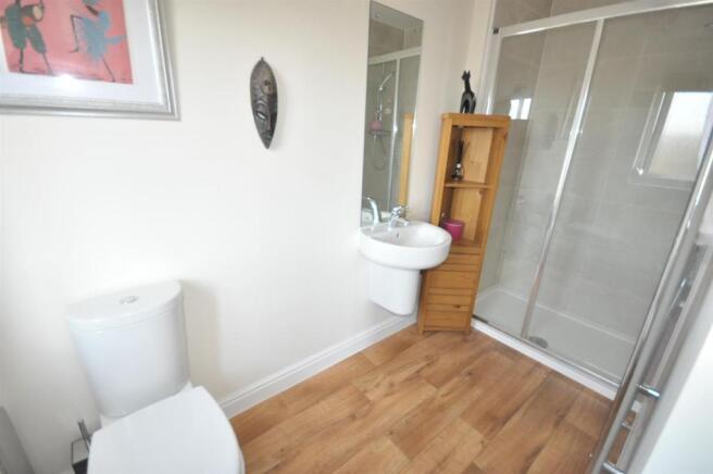 ENSUITE SHOWER ROOM
