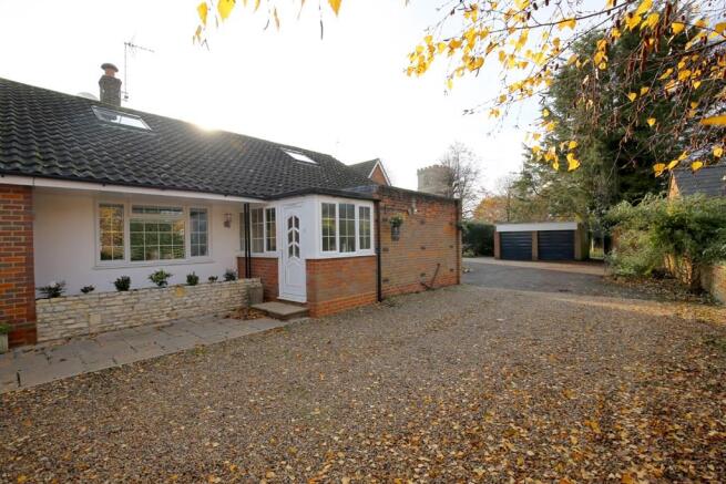 Driveway/entrance