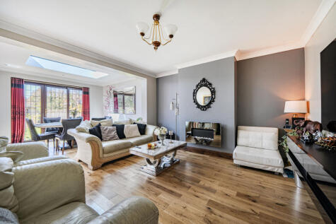 Alverstone Avenue, East Barnet, Barnet, Greater London, EN4