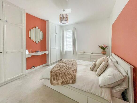 2 bed Terraced for sale Image 6