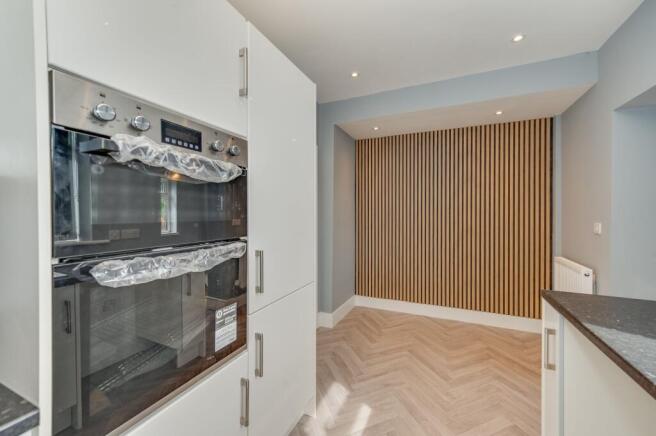KITCHEN/DINER AND LOUNGE