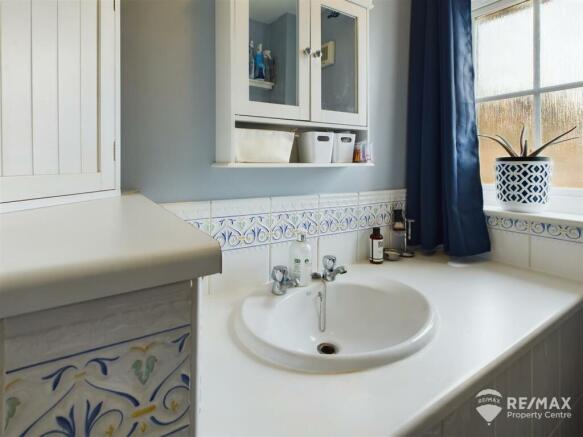 en-suite (3).jpg